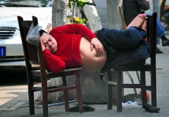 �̵���ظ�Ц����˯��