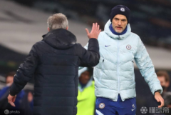 <b>Ӣ�����֣�ִ������ǰ5��Ӣ��13�֣�ͼ�ն�׷ƽ��˧</b>